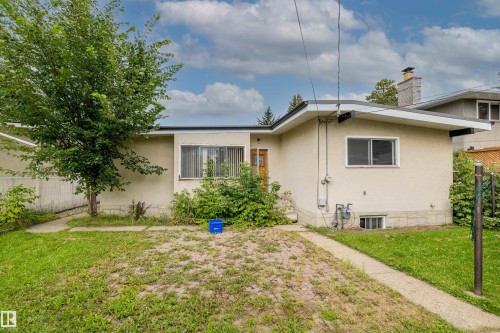 12107 40 Avenue Nw, Edmonton, AB 