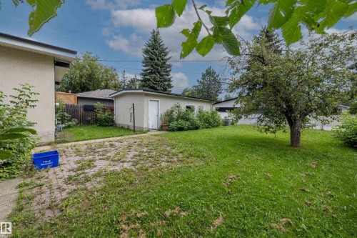 12107 40 Avenue Nw, Edmonton, AB 