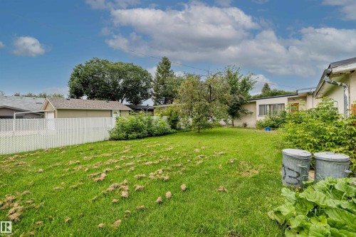 12107 40 Avenue Nw, Edmonton, AB 