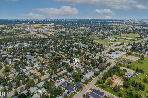 12107 40 Avenue Nw, Edmonton, AB 