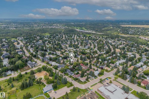 12107 40 Avenue Nw, Edmonton, AB 