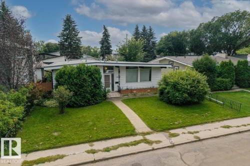 12107 40 Avenue Nw, Edmonton, AB 