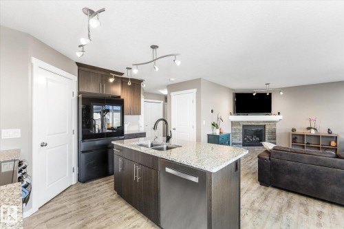 114 Hilldowns Drive, Spruce Grove, AB 