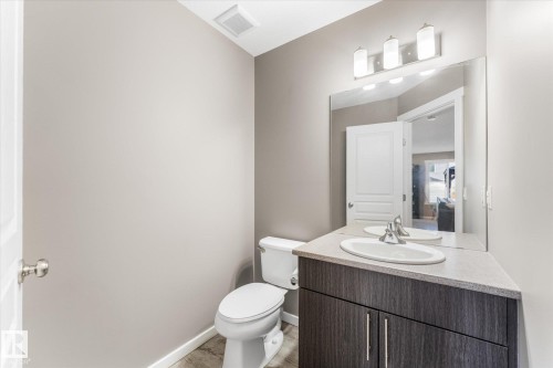 114 Hilldowns Drive, Spruce Grove, AB 