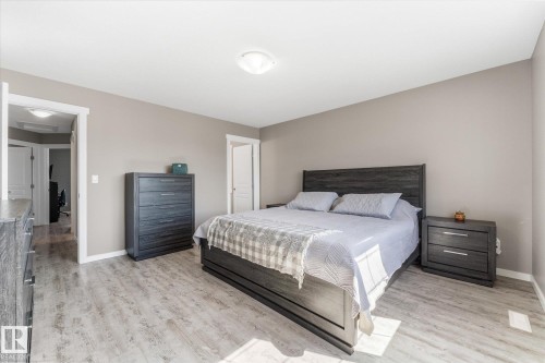 114 Hilldowns Drive, Spruce Grove, AB 