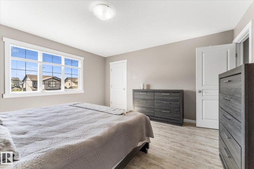114 Hilldowns Drive, Spruce Grove, AB 