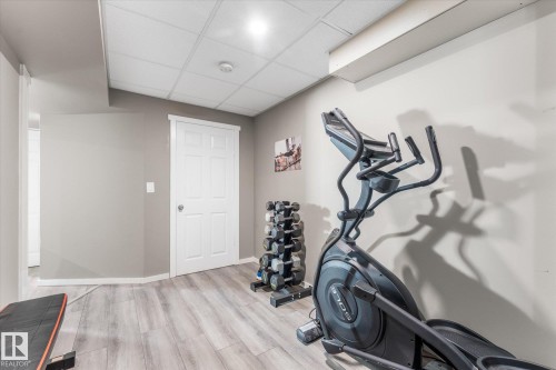 114 Hilldowns Drive, Spruce Grove, AB 