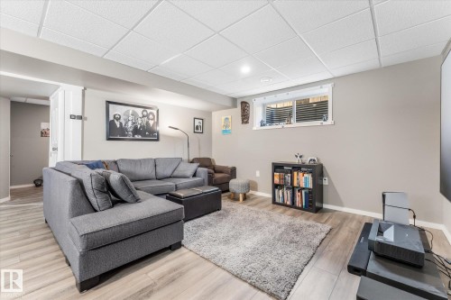 114 Hilldowns Drive, Spruce Grove, AB 