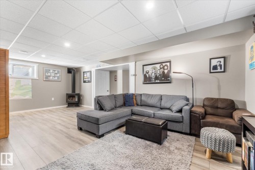 114 Hilldowns Drive, Spruce Grove, AB 