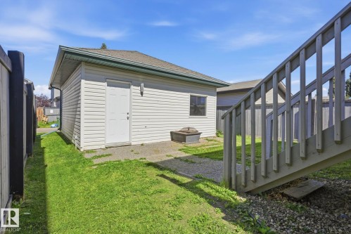 418 Keystone Way, Leduc, AB 