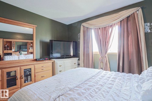 Additional content - 11440 144 Avenue Nw, Edmonton, AB 