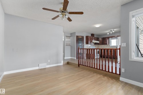 14707 33 Street Nw, Edmonton, AB 