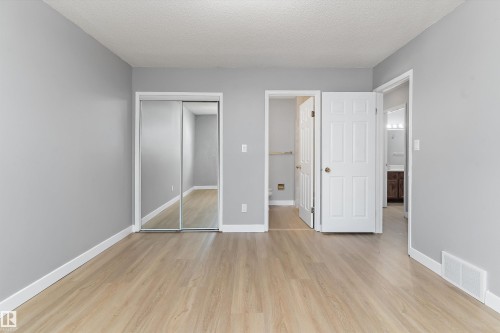 14707 33 Street Nw, Edmonton, AB 