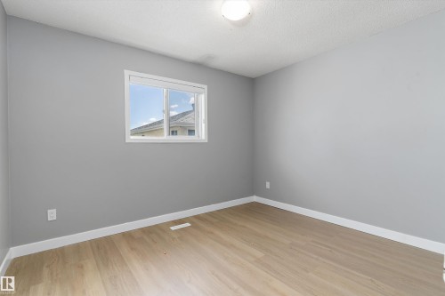 14707 33 Street Nw, Edmonton, AB 