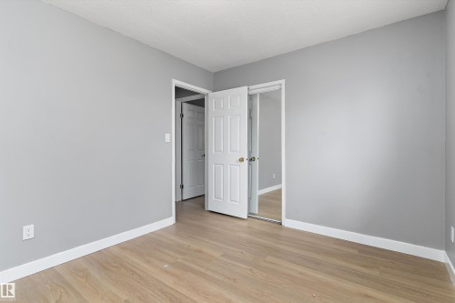 14707 33 Street Nw, Edmonton, AB 