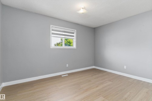 14707 33 Street Nw, Edmonton, AB 