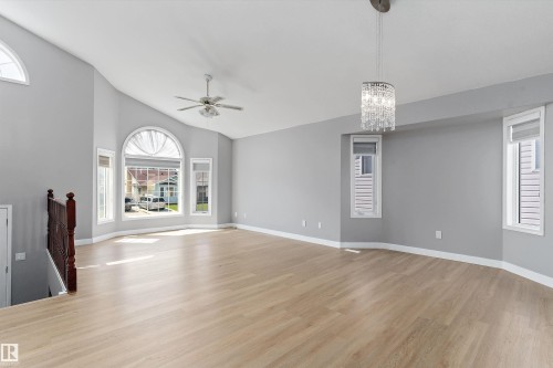 14707 33 Street Nw, Edmonton, AB 