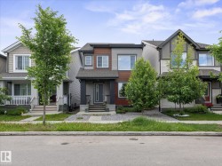 2533 PRICE Way SW  Edmonton, AB T6W 3V9