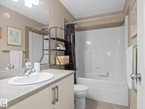 2533 Price Way Sw, Edmonton, AB 
