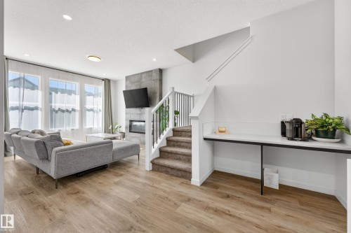 5310 22A Avenue Sw, Edmonton, AB 