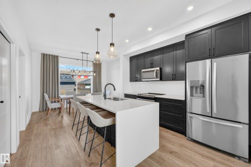 5310 22A Avenue Sw, Edmonton, AB 