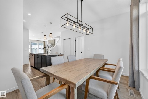 5310 22A Avenue Sw, Edmonton, AB 