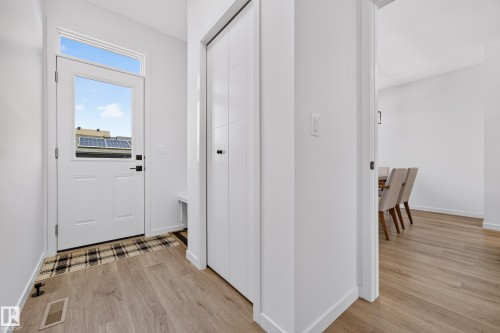 5310 22A Avenue Sw, Edmonton, AB 