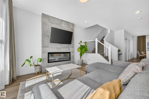 5310 22A Avenue Sw, Edmonton, AB 