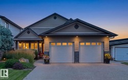 7912 ROWLAND Road NW  Edmonton, AB T6A 3W1