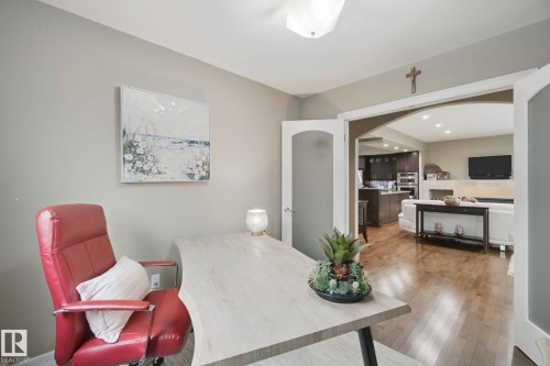 7912 Rowland Road Nw, Edmonton, AB 