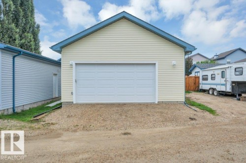 280 Birchwood Drive, Devon, AB 