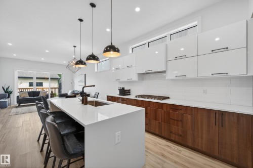 9108 64 Avenue Nw, Edmonton, AB 