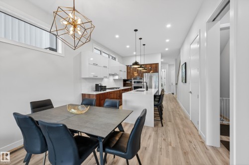 9108 64 Avenue Nw, Edmonton, AB 