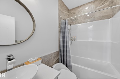 9108 64 Avenue Nw, Edmonton, AB 