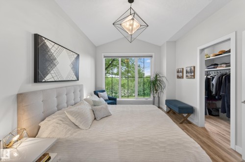 9108 64 Avenue Nw, Edmonton, AB 