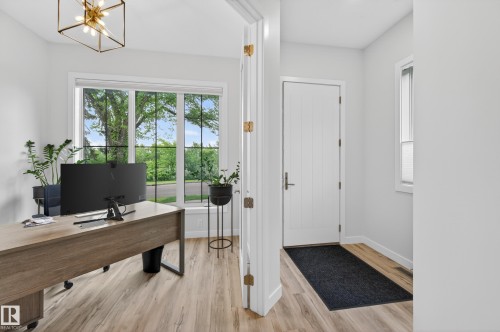 9108 64 Avenue Nw, Edmonton, AB 