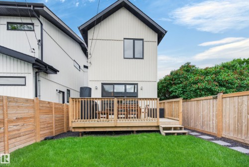 9108 64 Avenue Nw, Edmonton, AB 