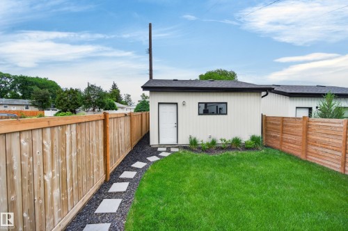 9108 64 Avenue Nw, Edmonton, AB 