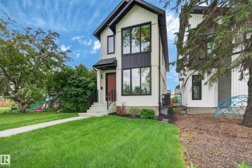 9108 64 Avenue Nw, Edmonton, AB 