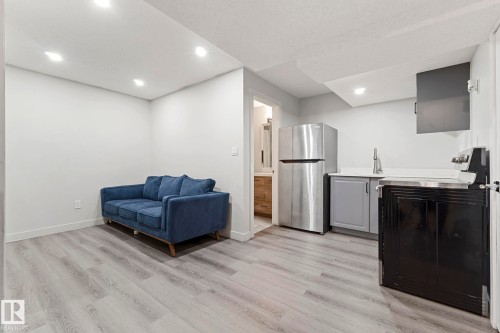 8955 150 Street Nw, Edmonton, AB 