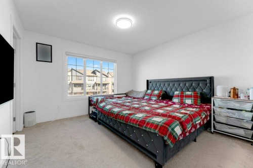 1183 Aster Boulevard Nw, Edmonton, AB - Indoor Photo Showing Bedroom
