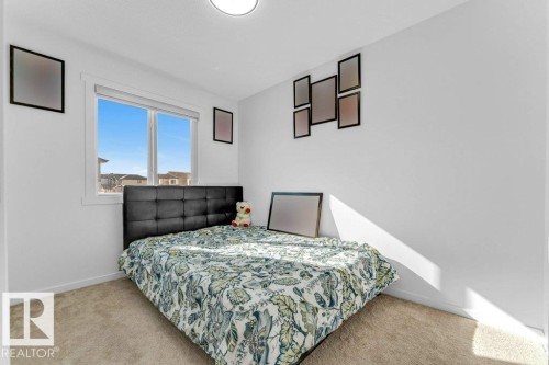 1183 Aster Boulevard Nw, Edmonton, AB - Indoor Photo Showing Bedroom