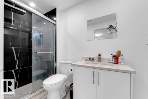 1183 Aster Boulevard Nw, Edmonton, AB - Indoor Photo Showing Bathroom