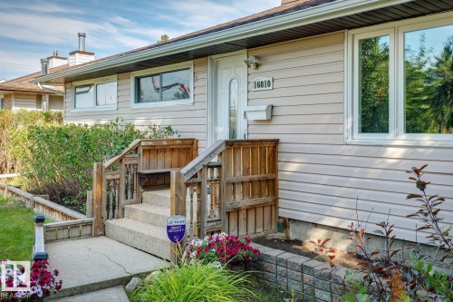 16010 87 Avenue Nw, Edmonton, AB 