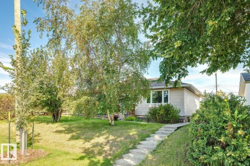 16010 87 Avenue Nw, Edmonton, AB 