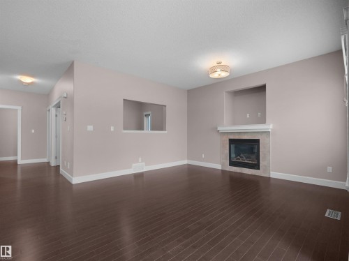 1932 67 Street Sw, Edmonton, AB 