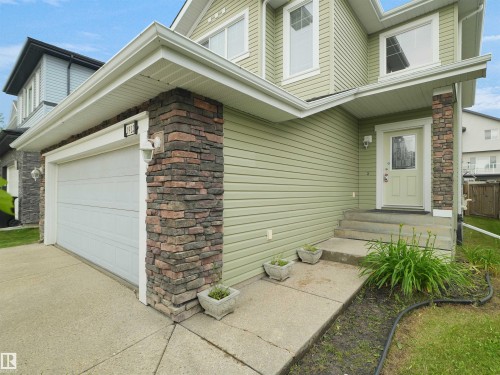 1932 67 Street Sw, Edmonton, AB 