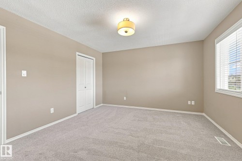 18080 89 Street Nw, Edmonton, AB 