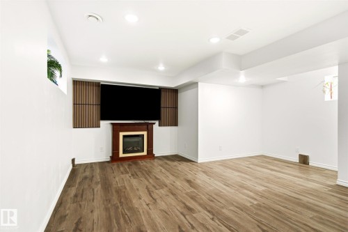 18080 89 Street Nw, Edmonton, AB 