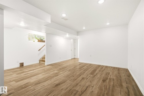 18080 89 Street Nw, Edmonton, AB 